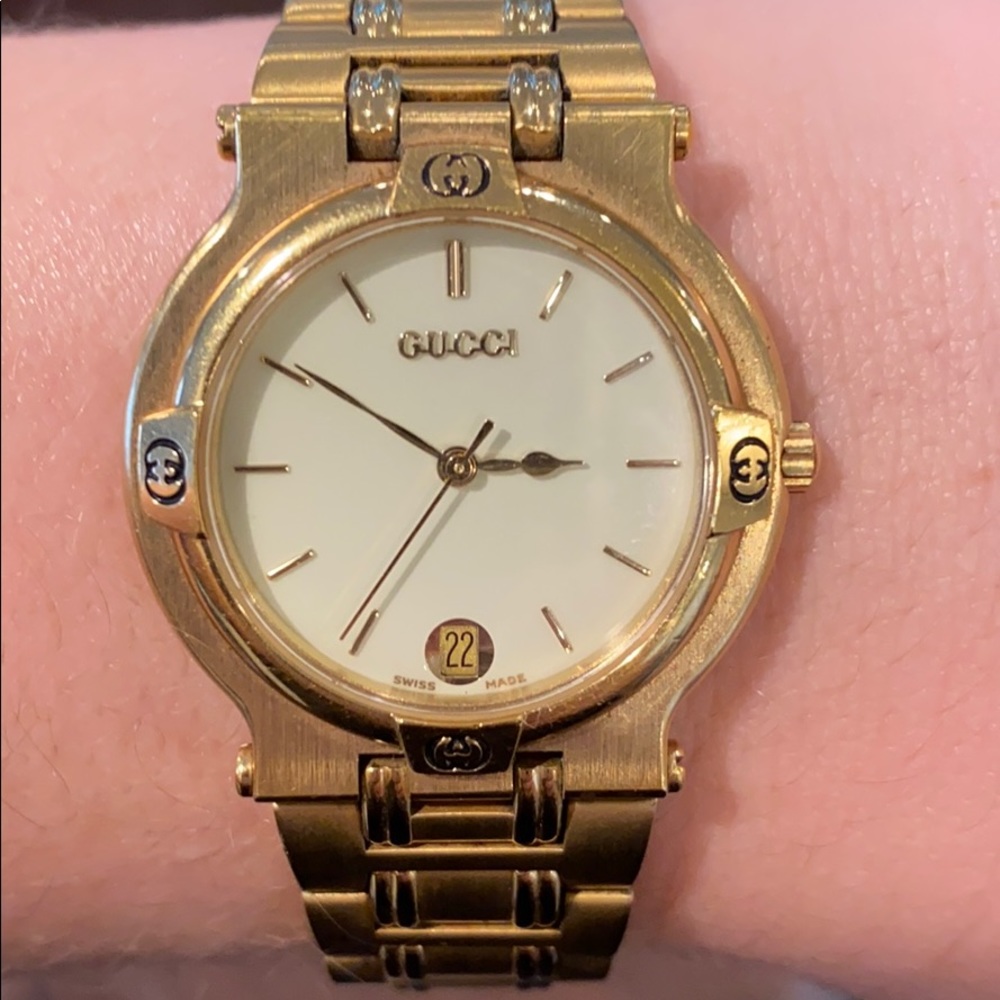 Vintage Gucci gold watch - Picture 3 of 4